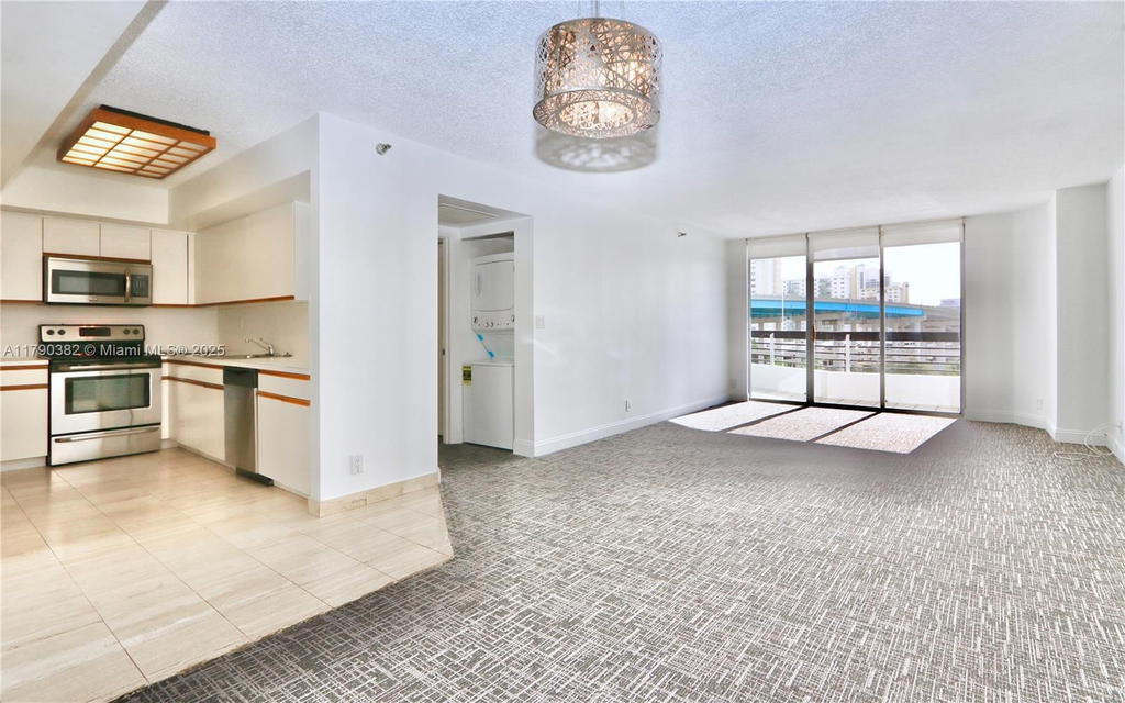 Real estate property located at 19195 36th Ct #608, Miami-dade, Mystic Pointe Condo No Tw, Aventura, FL
