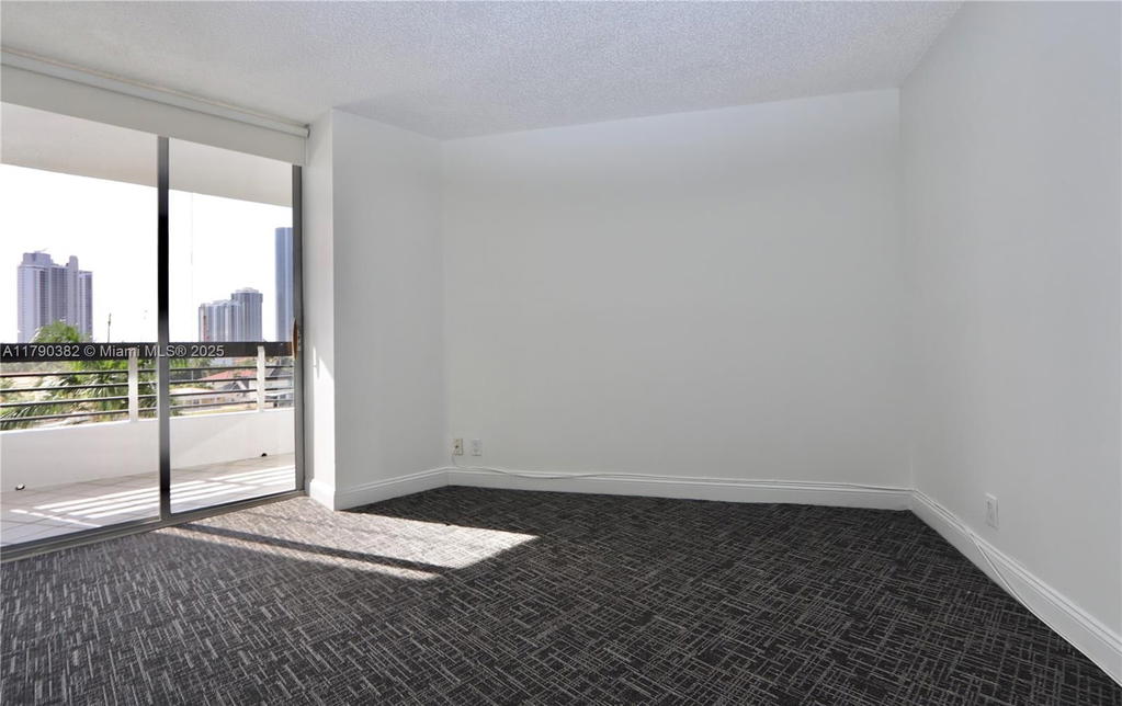 Real estate property located at 19195 36th Ct #608, Miami-dade, Mystic Pointe Condo No Tw, Aventura, FL