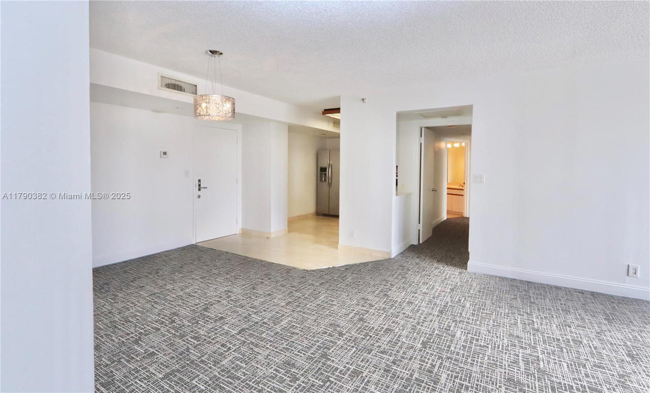 Real estate property located at 19195 36th Ct #608, Miami-dade, Mystic Pointe Condo No Tw, Aventura, FL