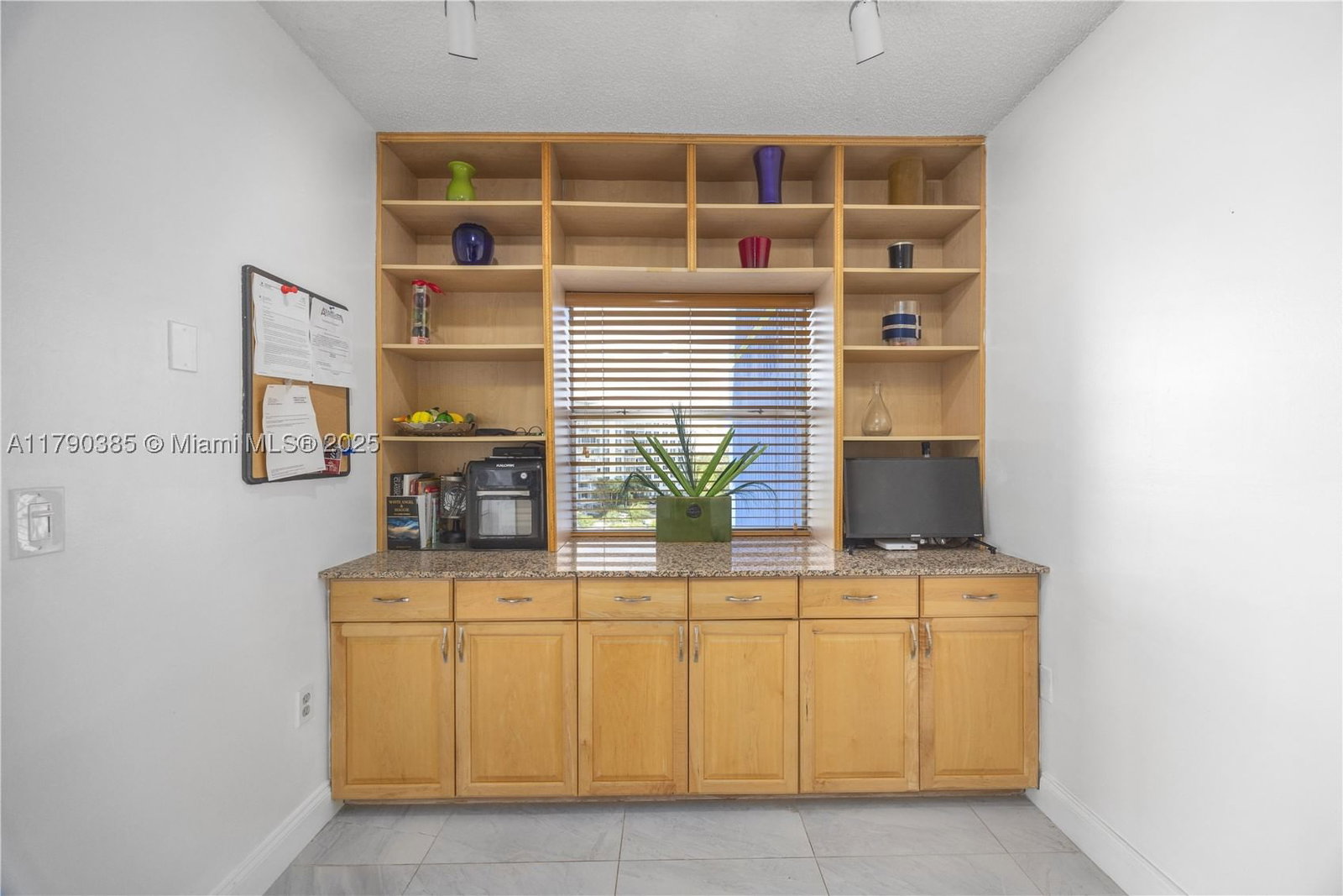 Real estate property located at 4001 Hillcrest Dr #601, Broward, Hillcrest East No 26 Cond, Hollywood, FL