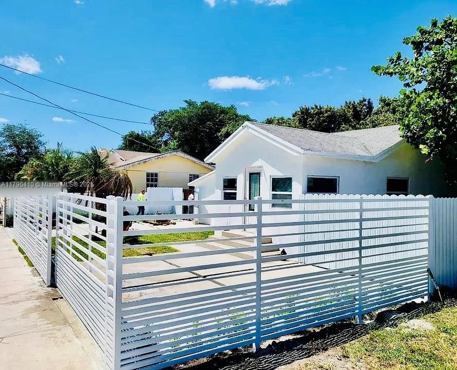 Real estate property located at 1945 51 st Ter, Miami-dade, Floral Pk, Miami, FL