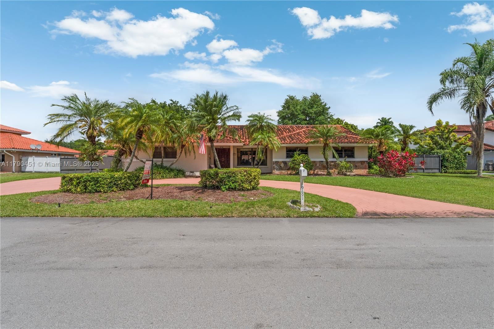Real estate property located at 9691 123rd Ave, Miami-dade, Cypress Estates, Miami, FL