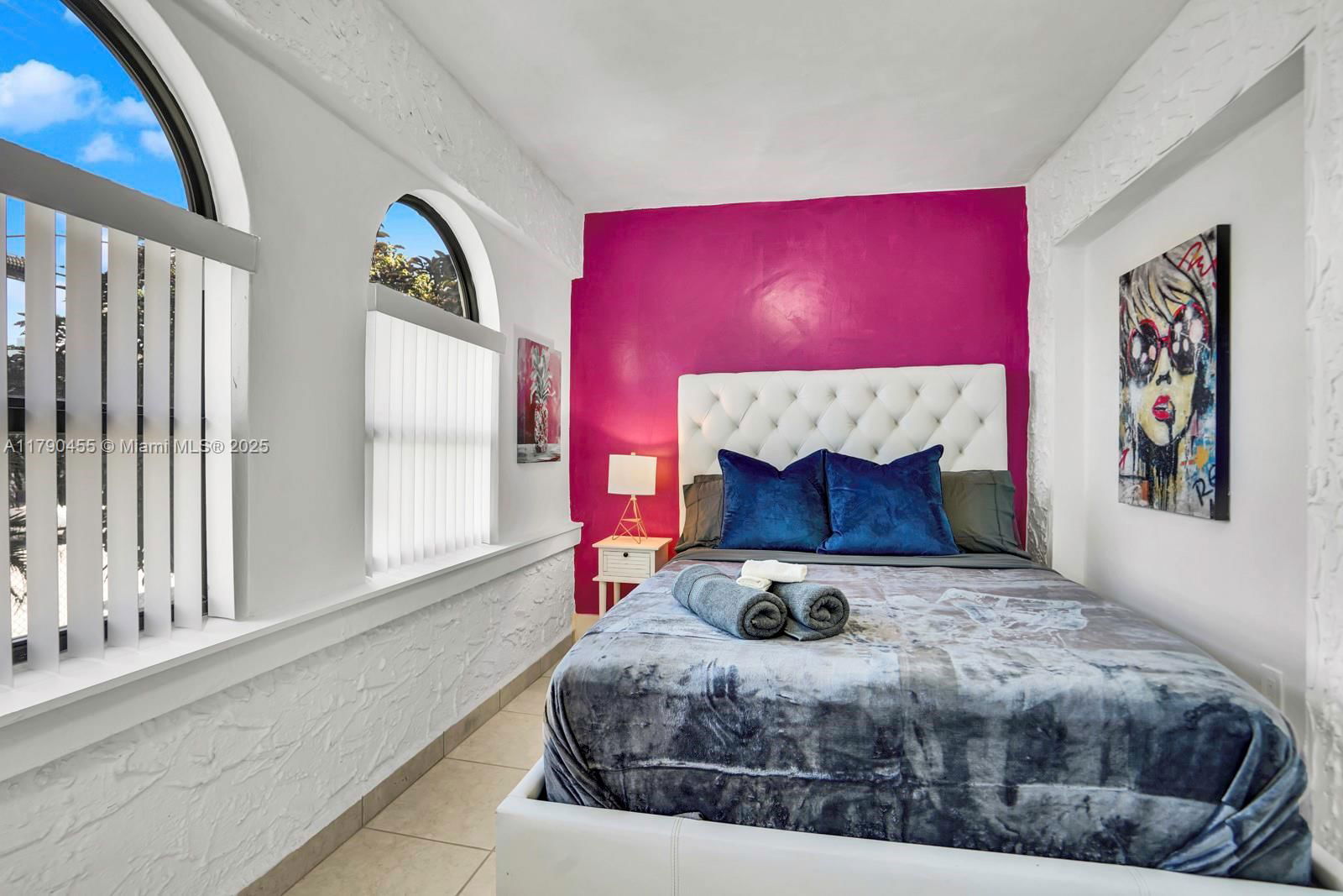 Real estate property located at 318 16th Ave, Miami-dade, Lawrence Estates Land Cos, Miami, FL