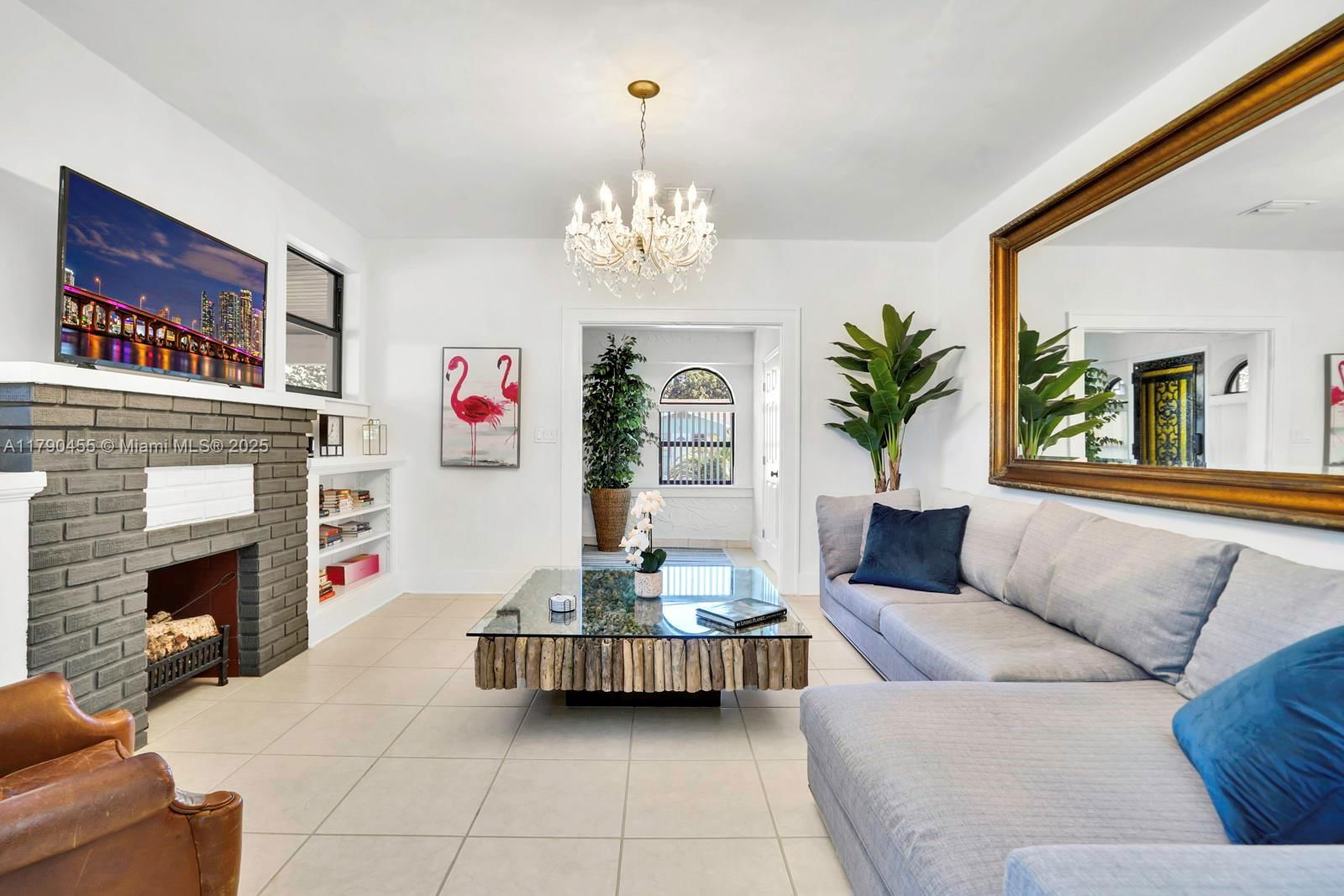 Real estate property located at 318 16th Ave, Miami-dade, Lawrence Estates Land Cos, Miami, FL