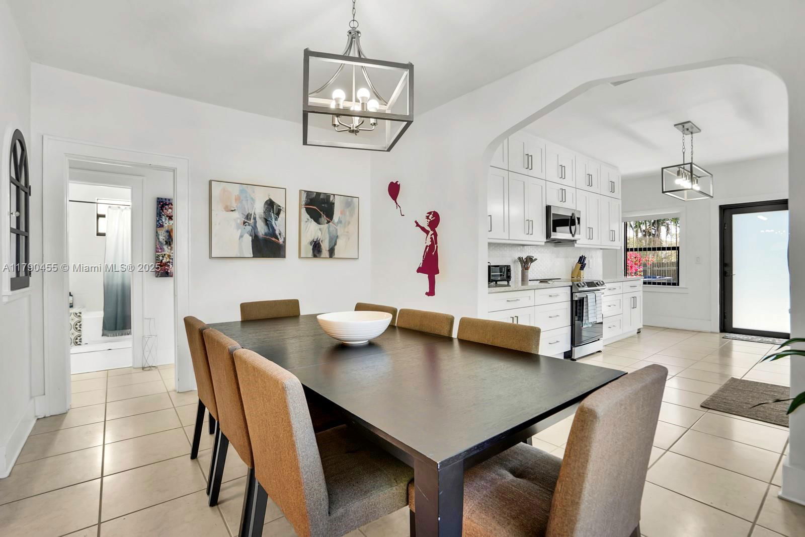 Real estate property located at 318 16th Ave, Miami-dade, Lawrence Estates Land Cos, Miami, FL