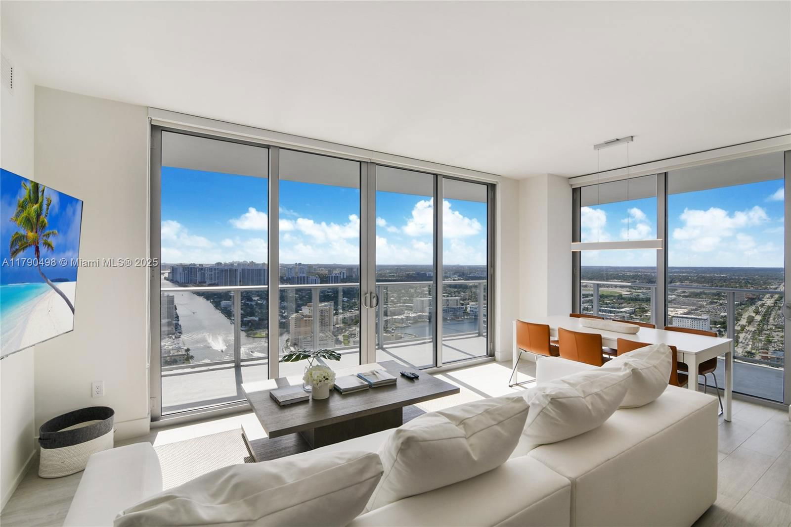 Real estate property located at 4010 Ocean Dr T3708, Broward, 4010 South Ocean Condo Ho, Hollywood, FL