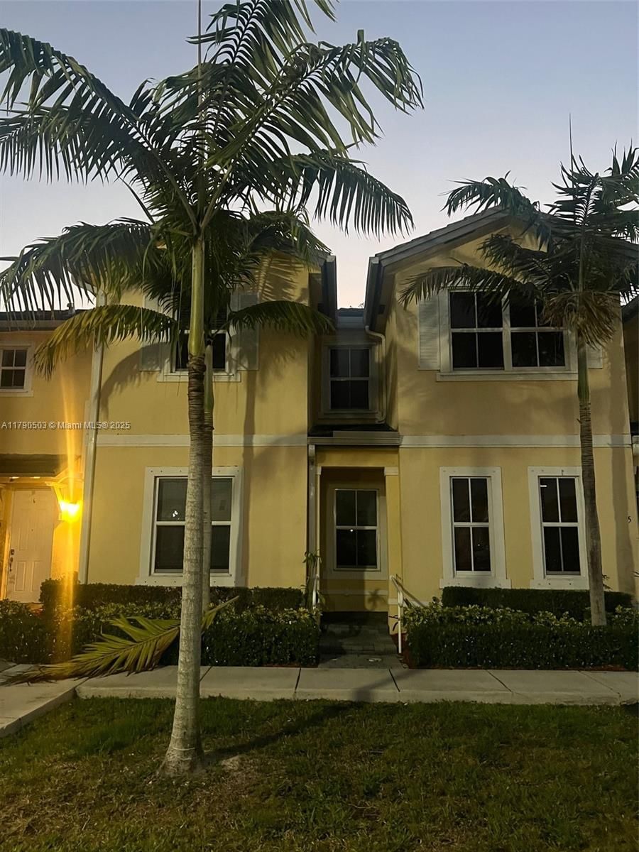 Real estate property located at 112 28th Ter #4, Miami-dade, Fiji Condo No 1, Homestead, FL