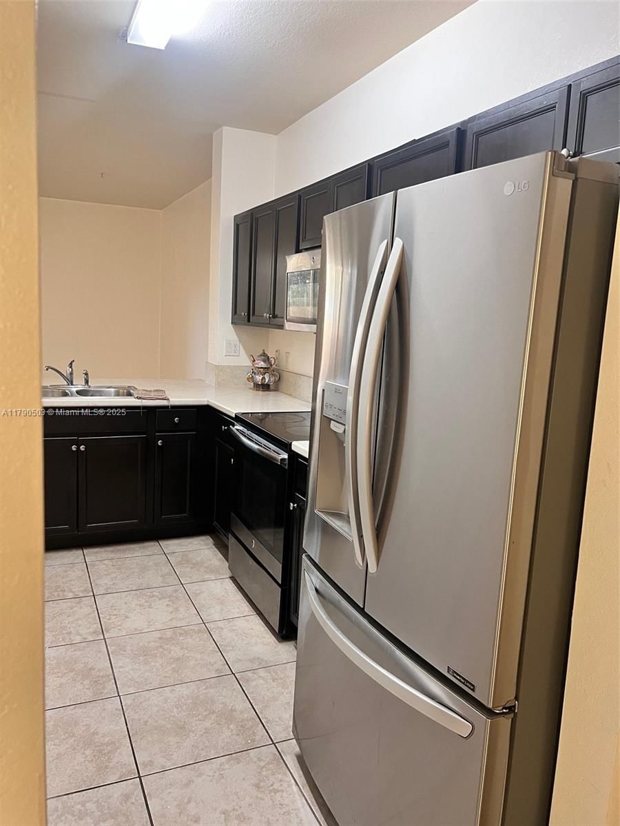 Real estate property located at 112 28th Ter #4, Miami-dade, Fiji Condo No 1, Homestead, FL