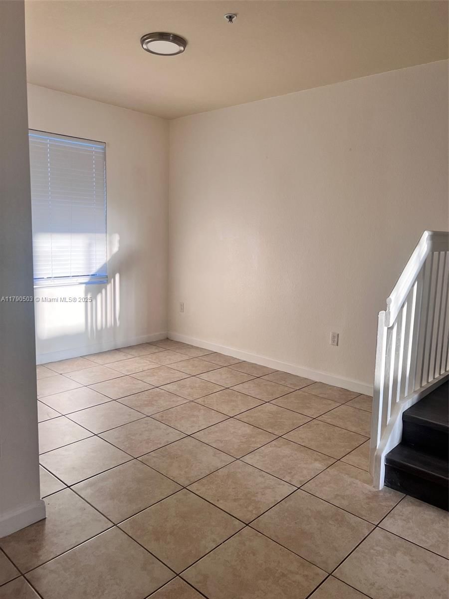 Real estate property located at 112 28th Ter #4, Miami-dade, Fiji Condo No 1, Homestead, FL
