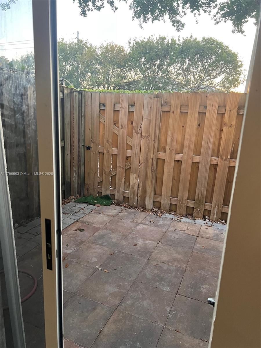 Real estate property located at 112 28th Ter #4, Miami-dade, Fiji Condo No 1, Homestead, FL