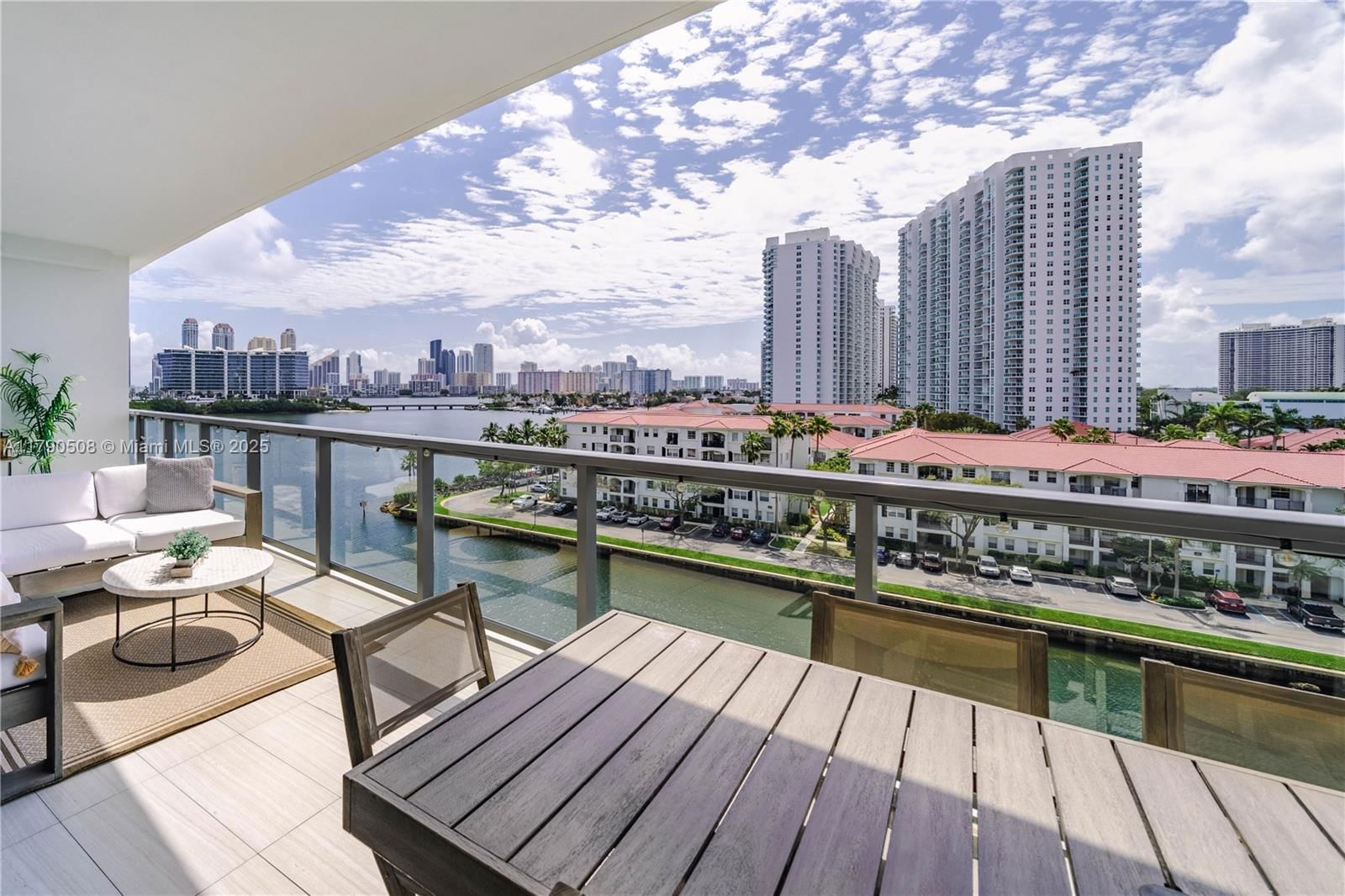 Real estate property located at 3250 188th St #606, Miami-dade, Echo Condo, Aventura, FL