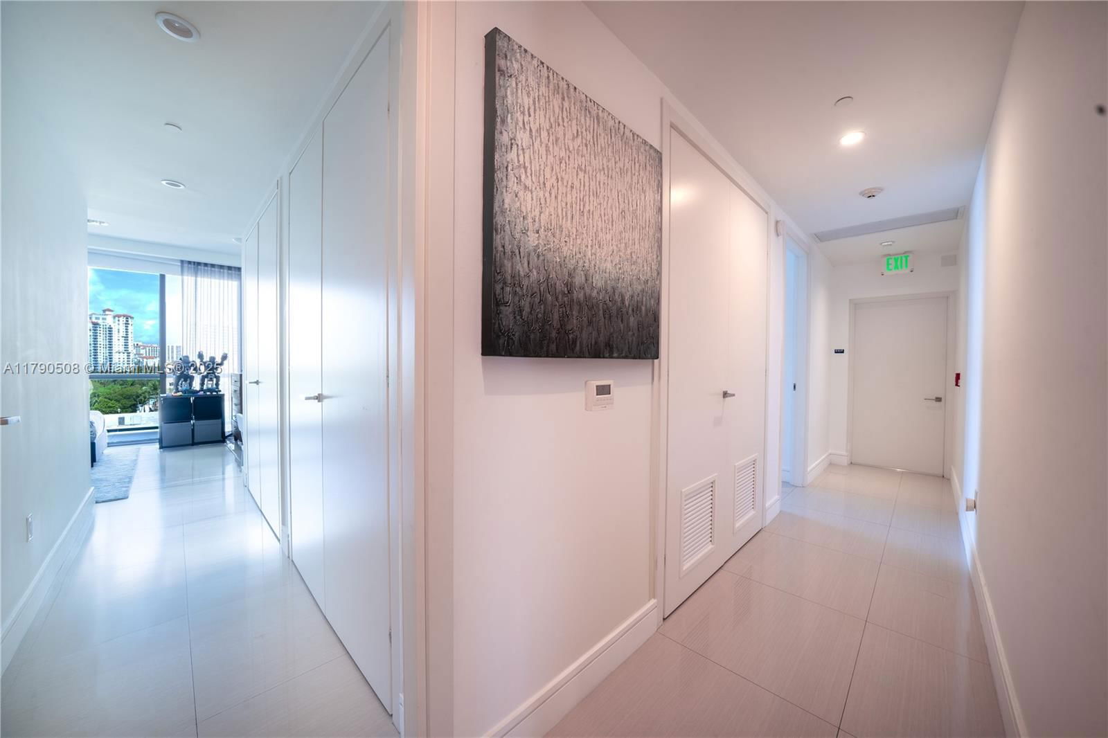 Real estate property located at 3250 188th St #606, Miami-dade, Echo Condo, Aventura, FL