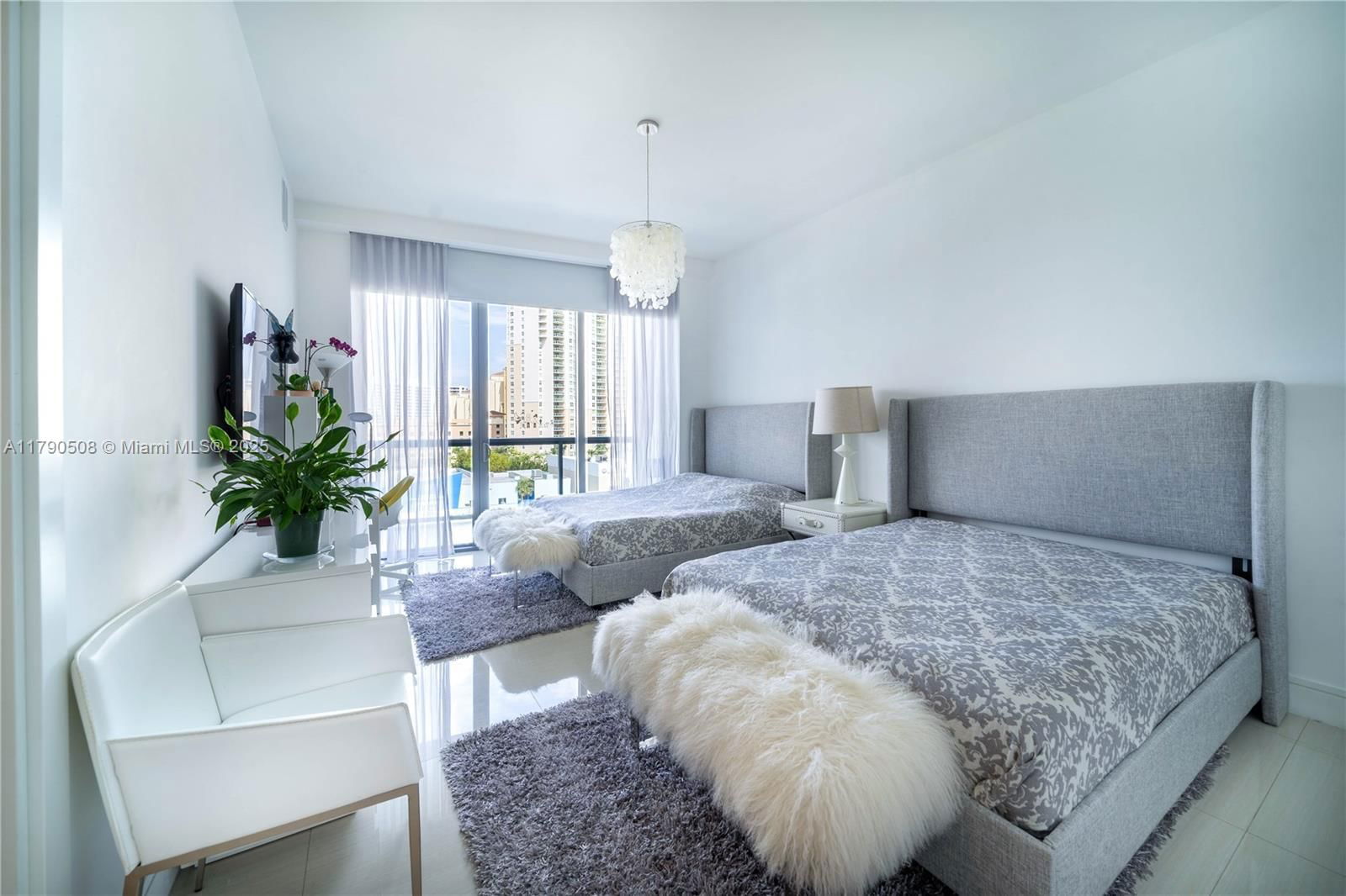 Real estate property located at 3250 188th St #606, Miami-dade, Echo Condo, Aventura, FL