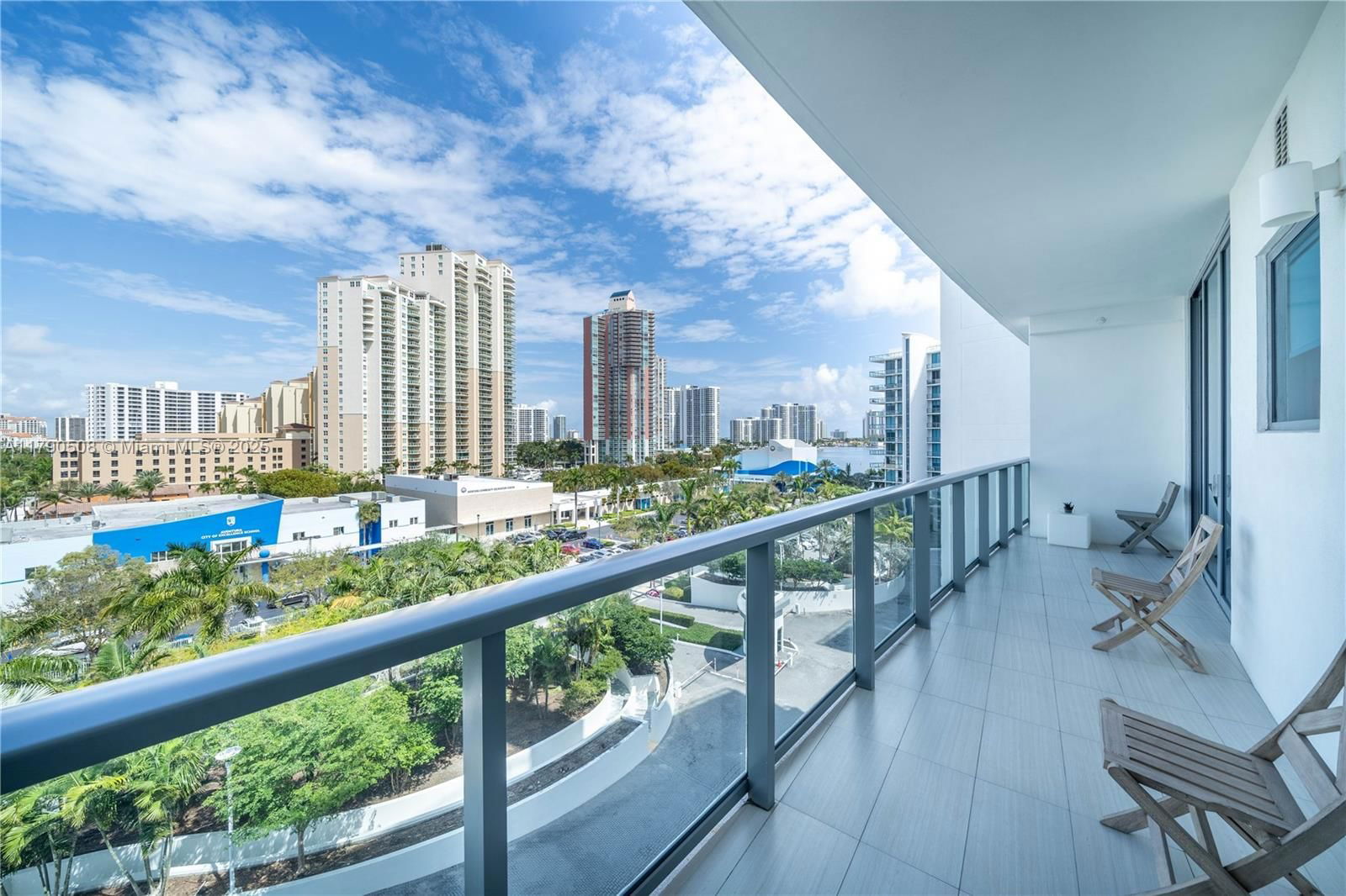 Real estate property located at 3250 188th St #606, Miami-dade, Echo Condo, Aventura, FL