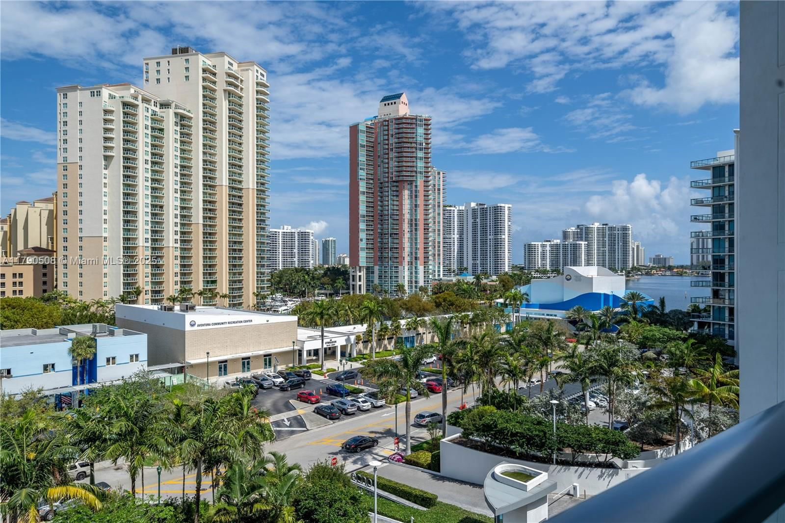 Real estate property located at 3250 188th St #606, Miami-dade, Echo Condo, Aventura, FL