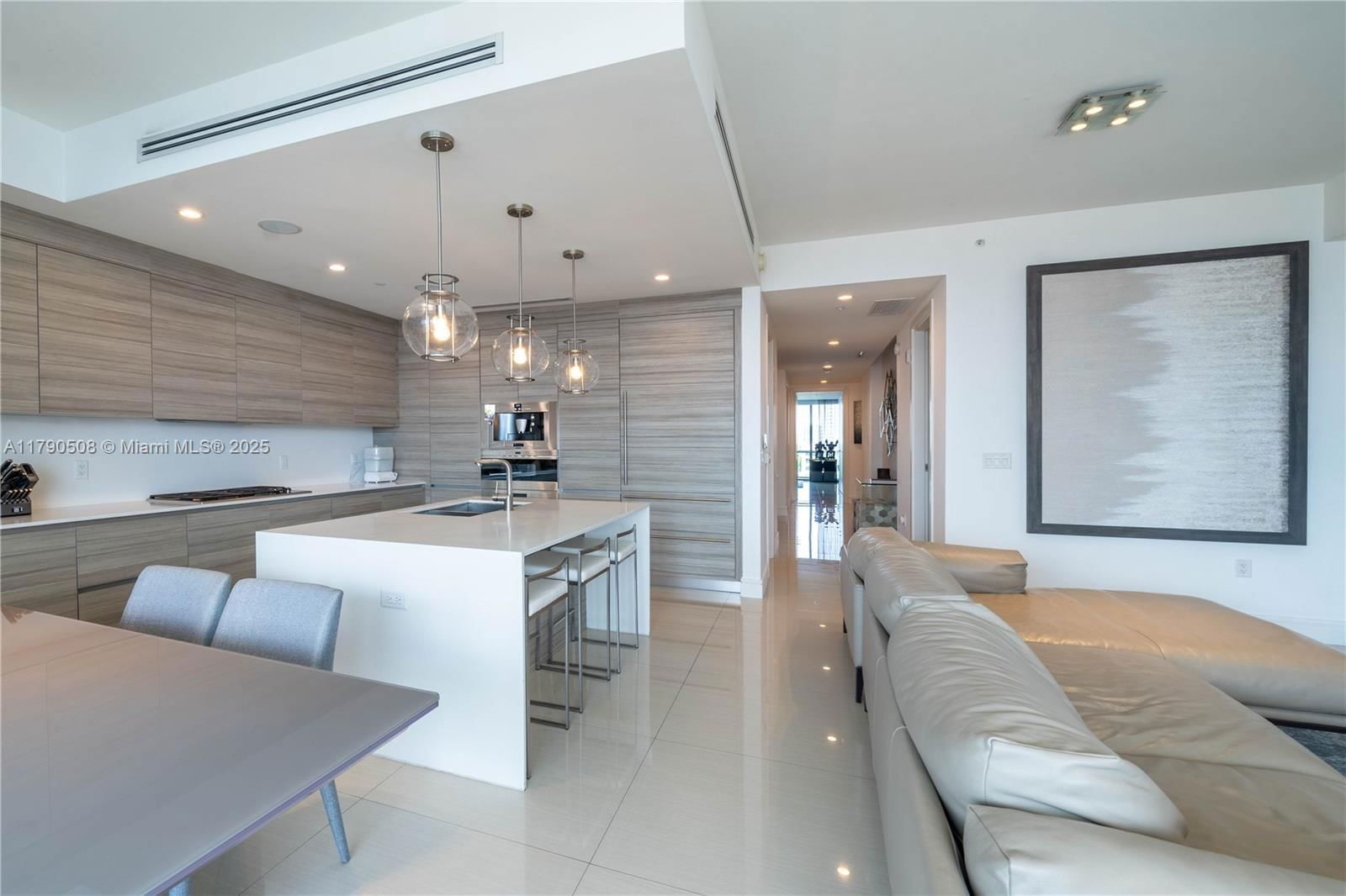 Real estate property located at 3250 188th St #606, Miami-dade, Echo Condo, Aventura, FL