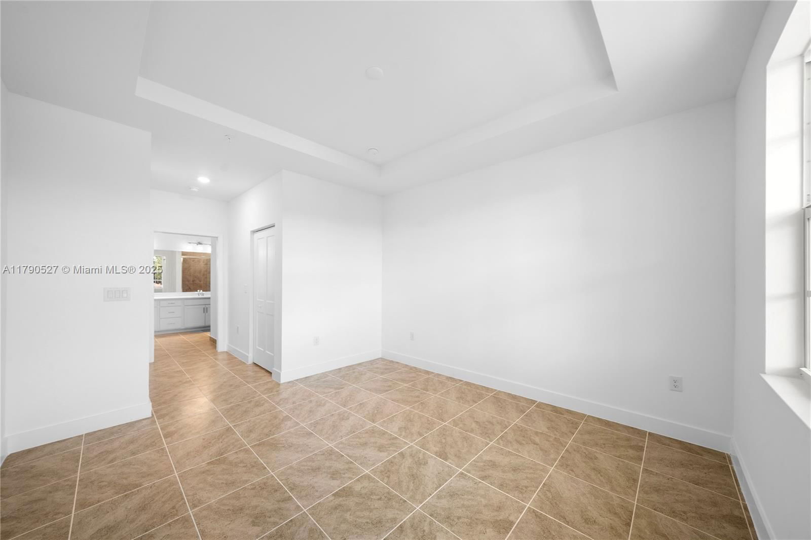 Real estate property located at 26370 Coco Cay Circle #201, Lee, Villa Mar Bonita Beach, Bonita Springs, FL