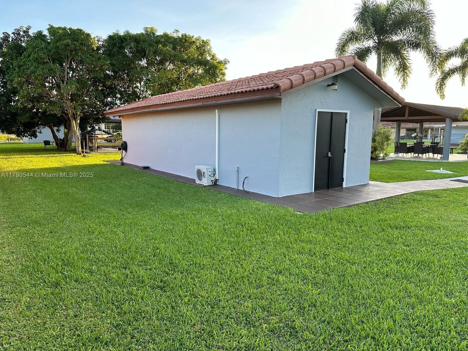 Real estate property located at 17100 274th St, Miami-dade, The Redlands Sec 1, Homestead, FL