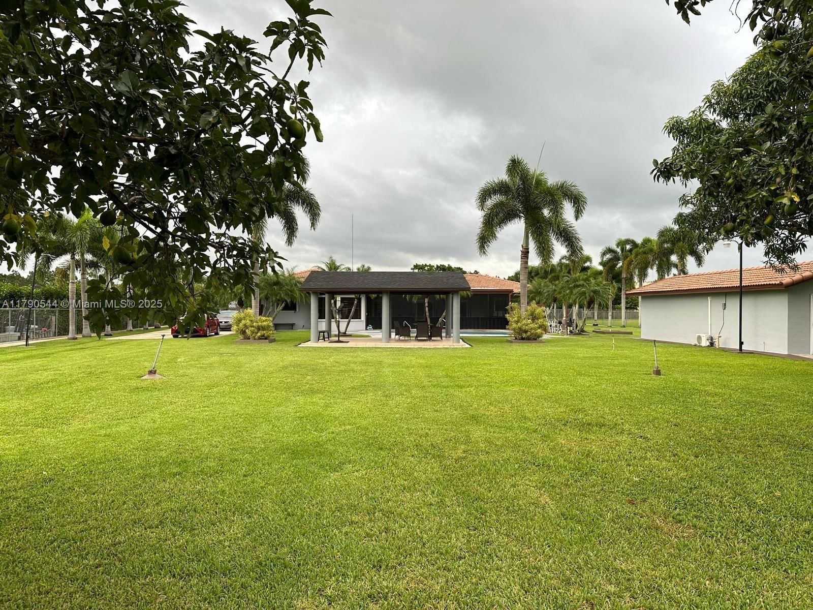 Real estate property located at 17100 274th St, Miami-dade, The Redlands Sec 1, Homestead, FL