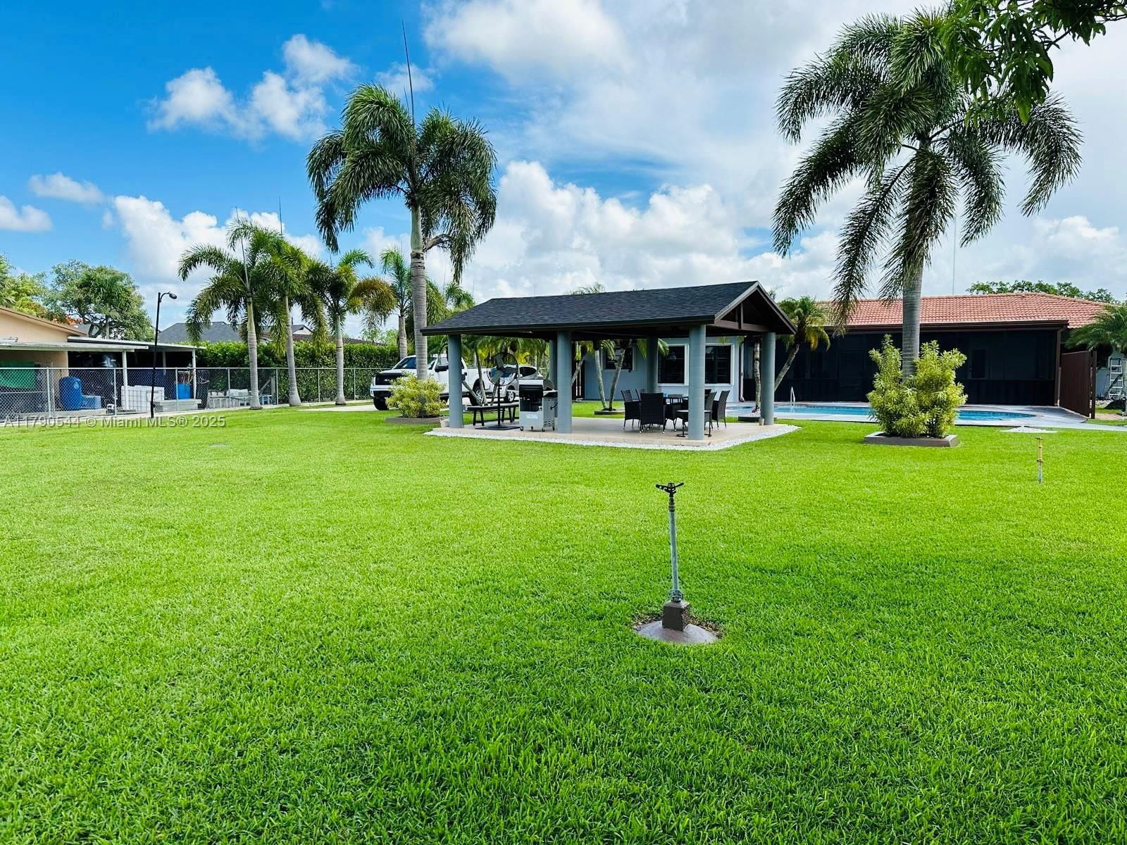 Real estate property located at 17100 274th St, Miami-dade, The Redlands Sec 1, Homestead, FL