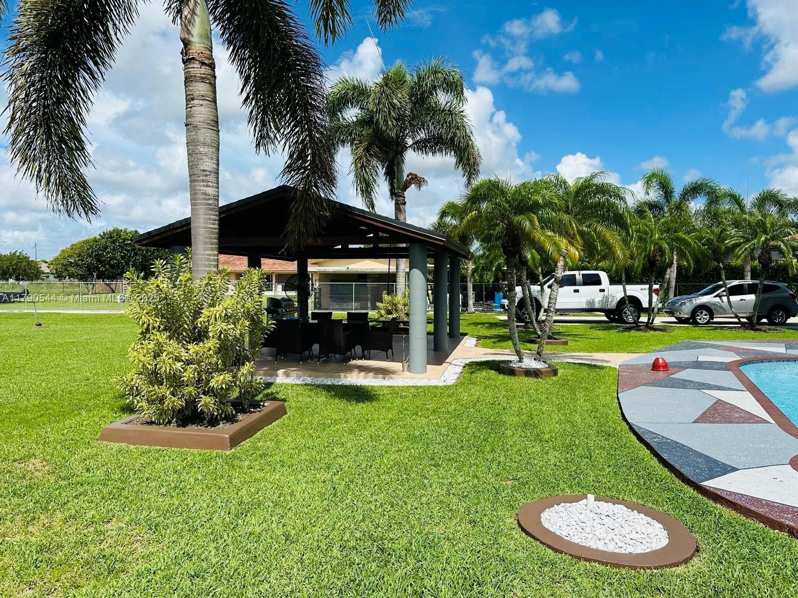 Real estate property located at 17100 274th St, Miami-dade, The Redlands Sec 1, Homestead, FL