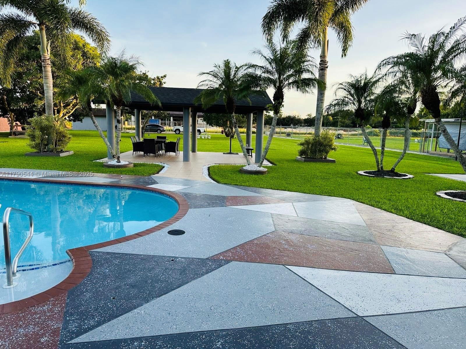 Real estate property located at 17100 274th St, Miami-dade, The Redlands Sec 1, Homestead, FL