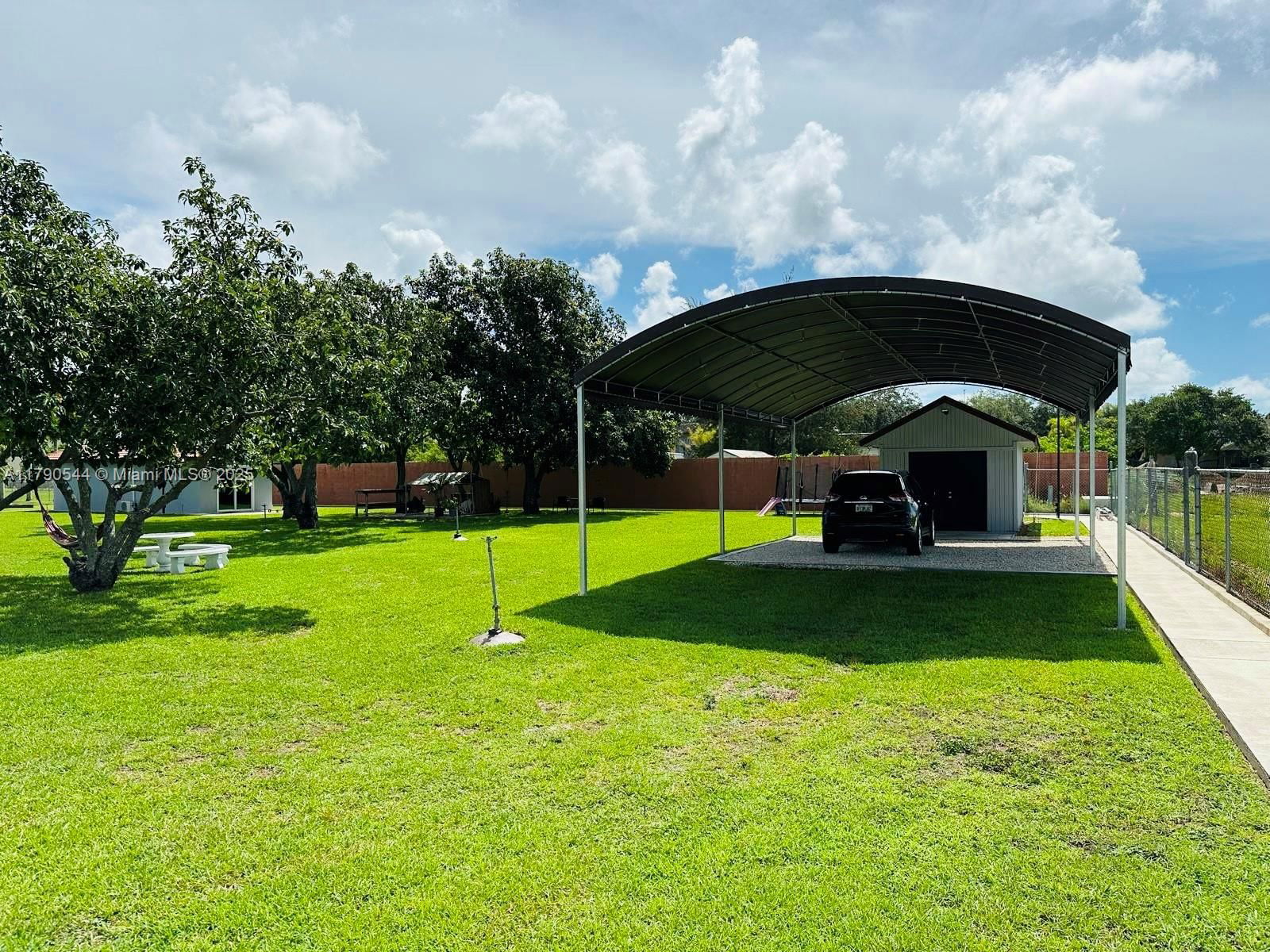 Real estate property located at 17100 274th St, Miami-dade, The Redlands Sec 1, Homestead, FL