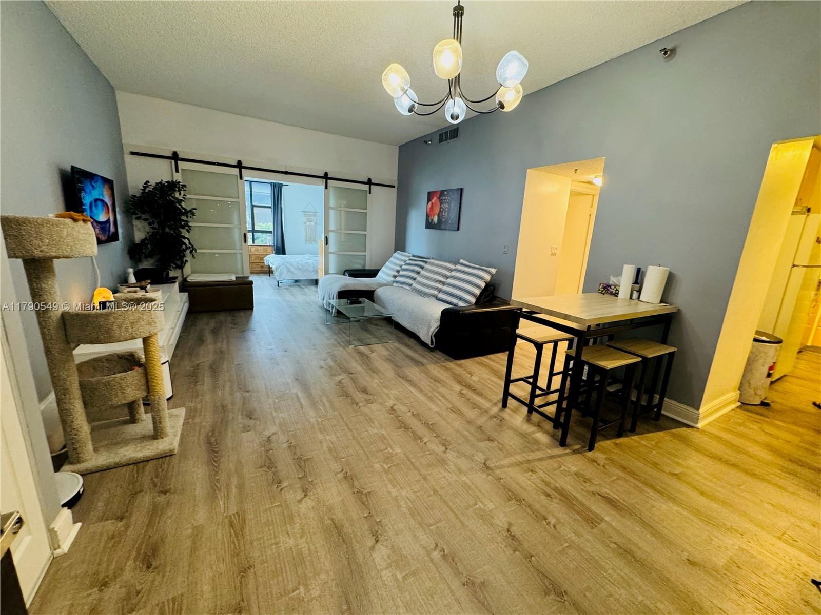 Real estate property located at 20515 Country Club Dr #148, Miami-dade, Waterview Condo, Aventura, FL