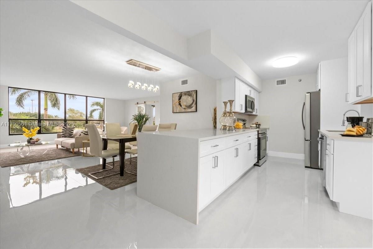 Real estate property located at 7153 Promenade Dr #302, Palm Beach, Promenade At Boca Pointe, Boca Raton, FL