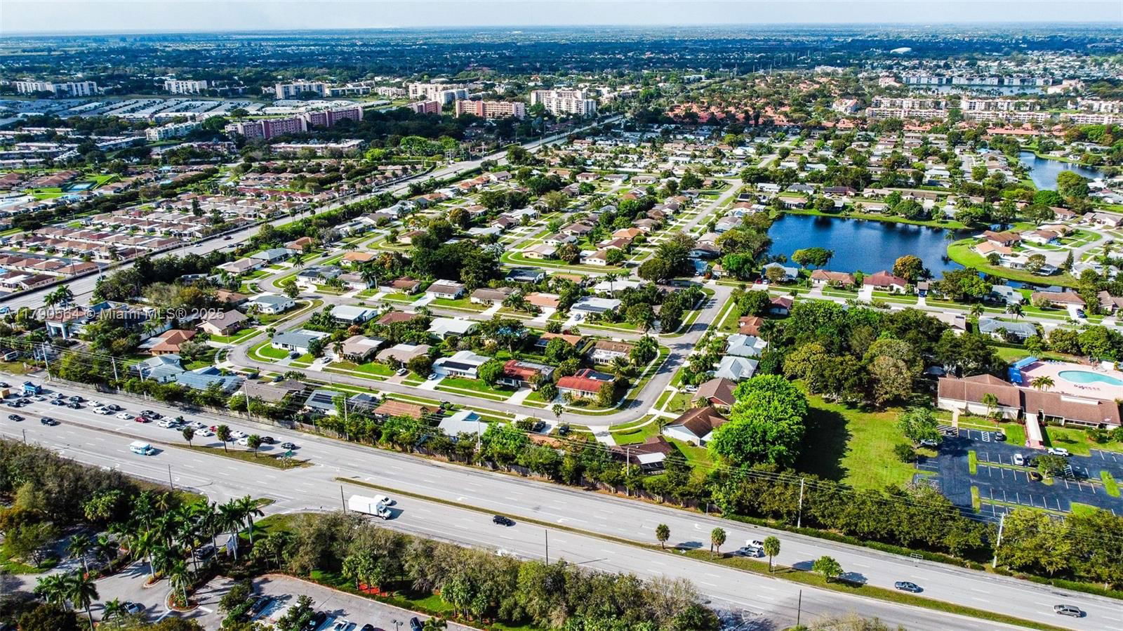 Real estate property located at 6351 Moonstone Way, Palm Beach, Coco Wood Lakes Sec 2, Delray Beach, FL