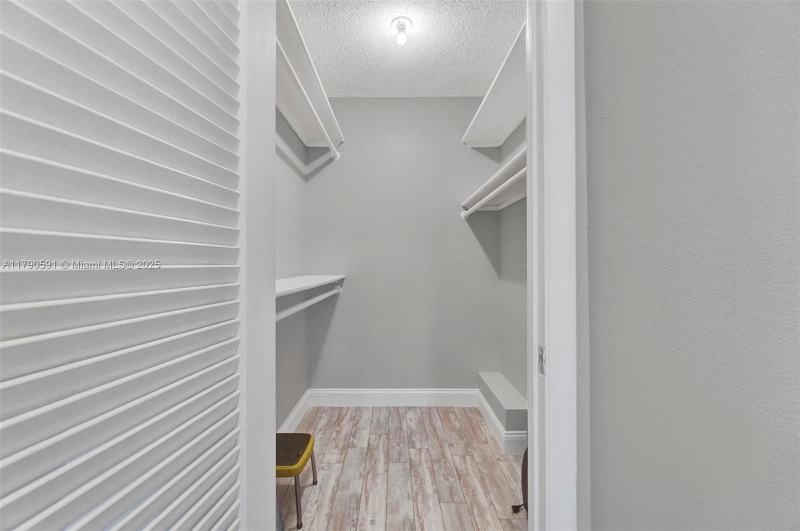 Real estate property located at 1810 New Palm Way #214, Palm Beach, Seacrest Villas Condo, Boynton Beach, FL