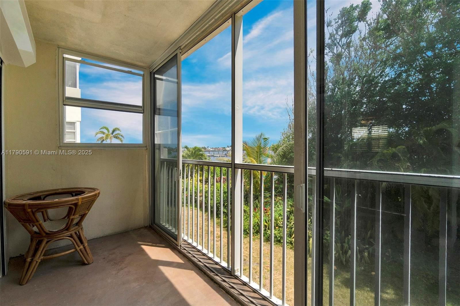 Real estate property located at 1810 New Palm Way #214, Palm Beach, Seacrest Villas Condo, Boynton Beach, FL