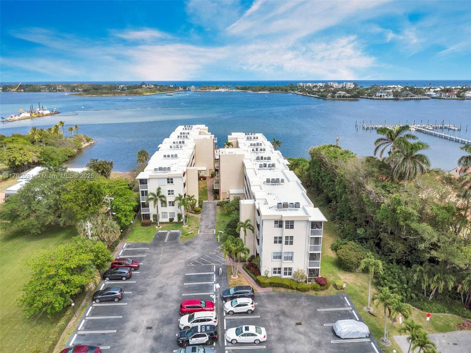 Real estate property located at 1810 New Palm Way #214, Palm Beach, Seacrest Villas Condo, Boynton Beach, FL