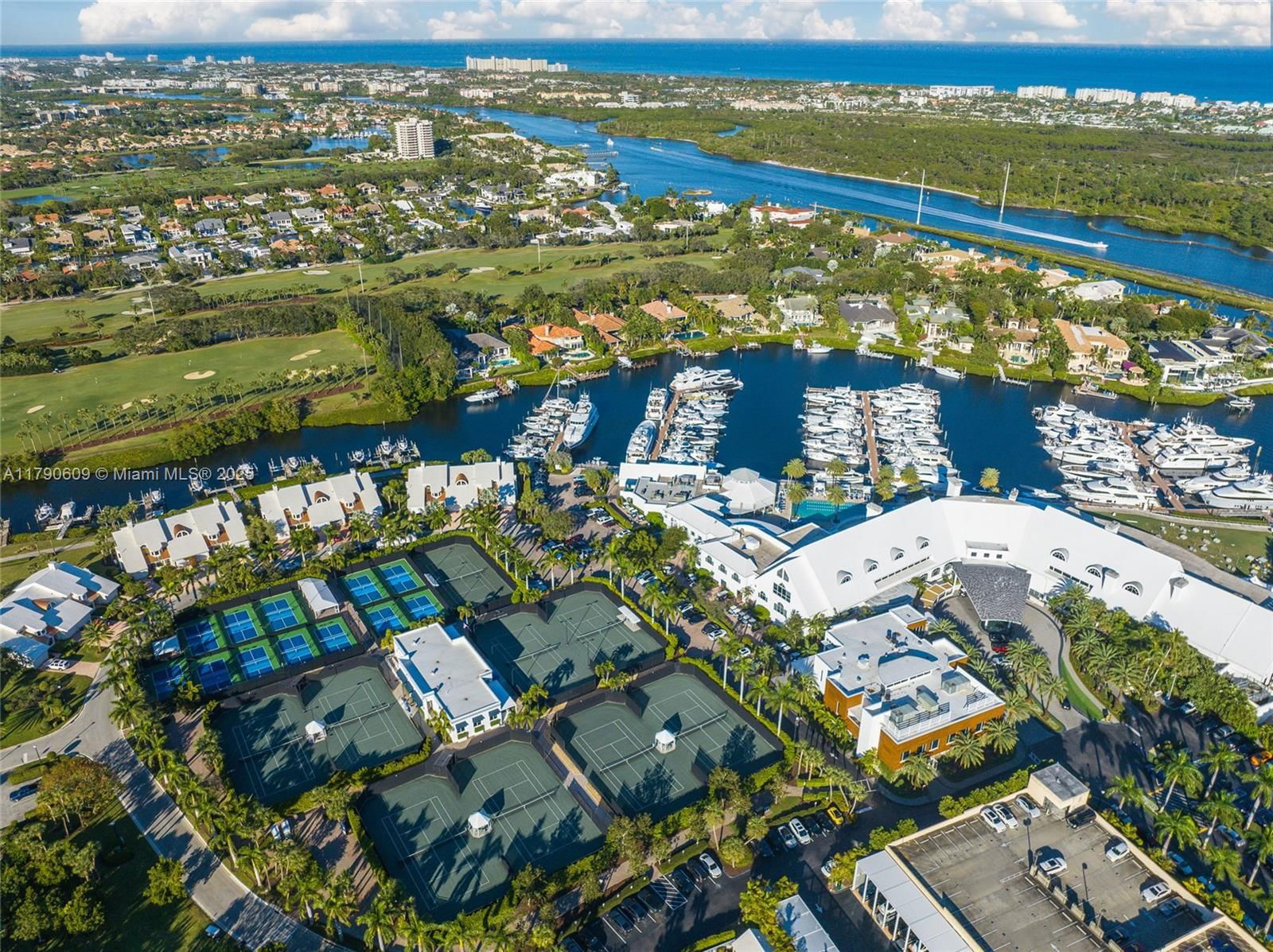 Real estate property located at 121 Spinnaker Ln, Palm Beach, Admirals Cove, Jupiter, FL
