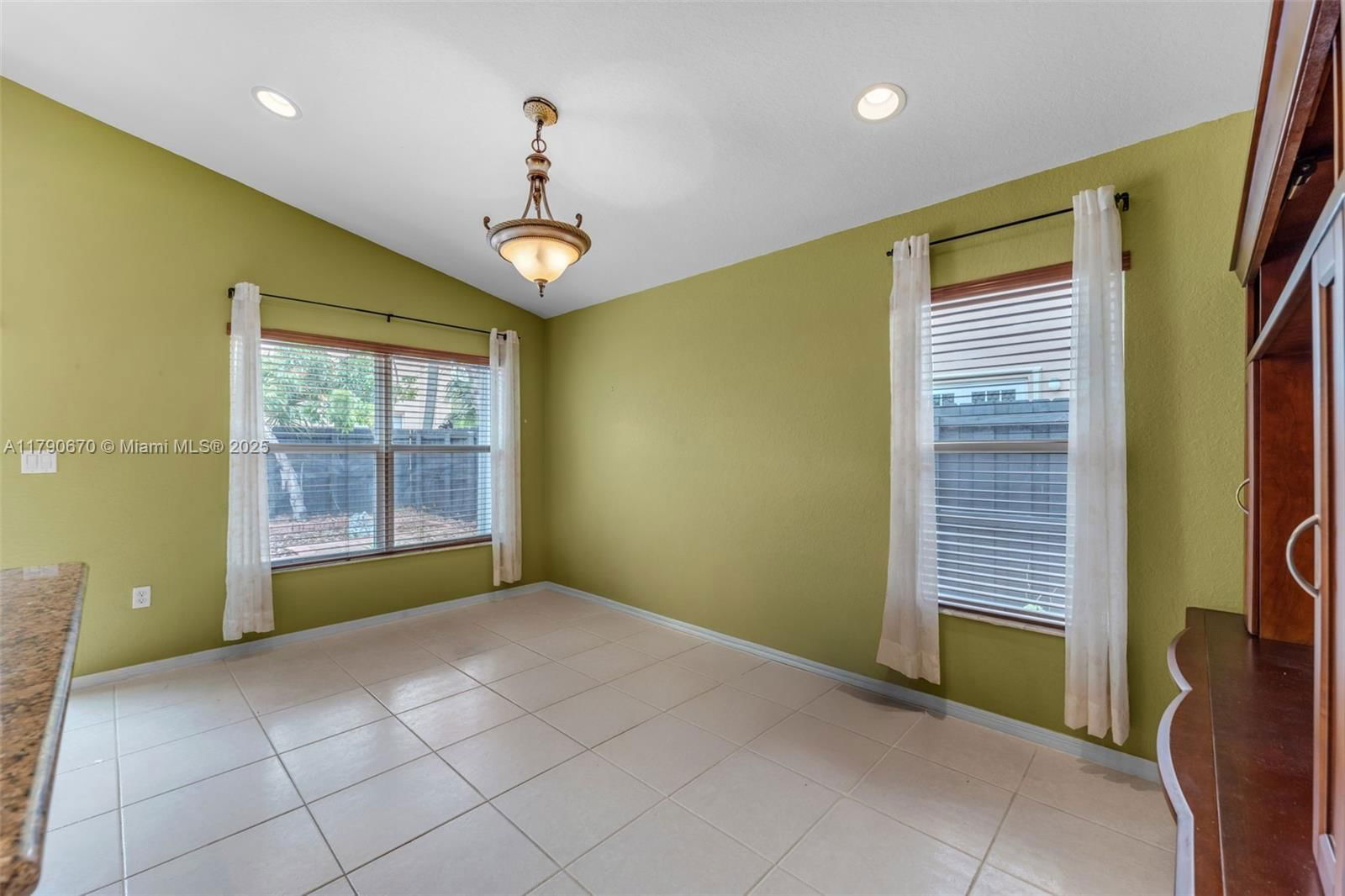 Real estate property located at 1931 14th Ct, Miami-dade, Shores At Keys Gate, Homestead, FL
