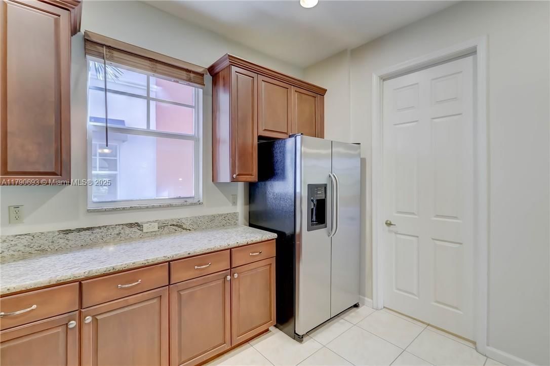 Real estate property located at 1033 17th Way #2102, Broward, Villa Medici Condo, Fort Lauderdale, FL