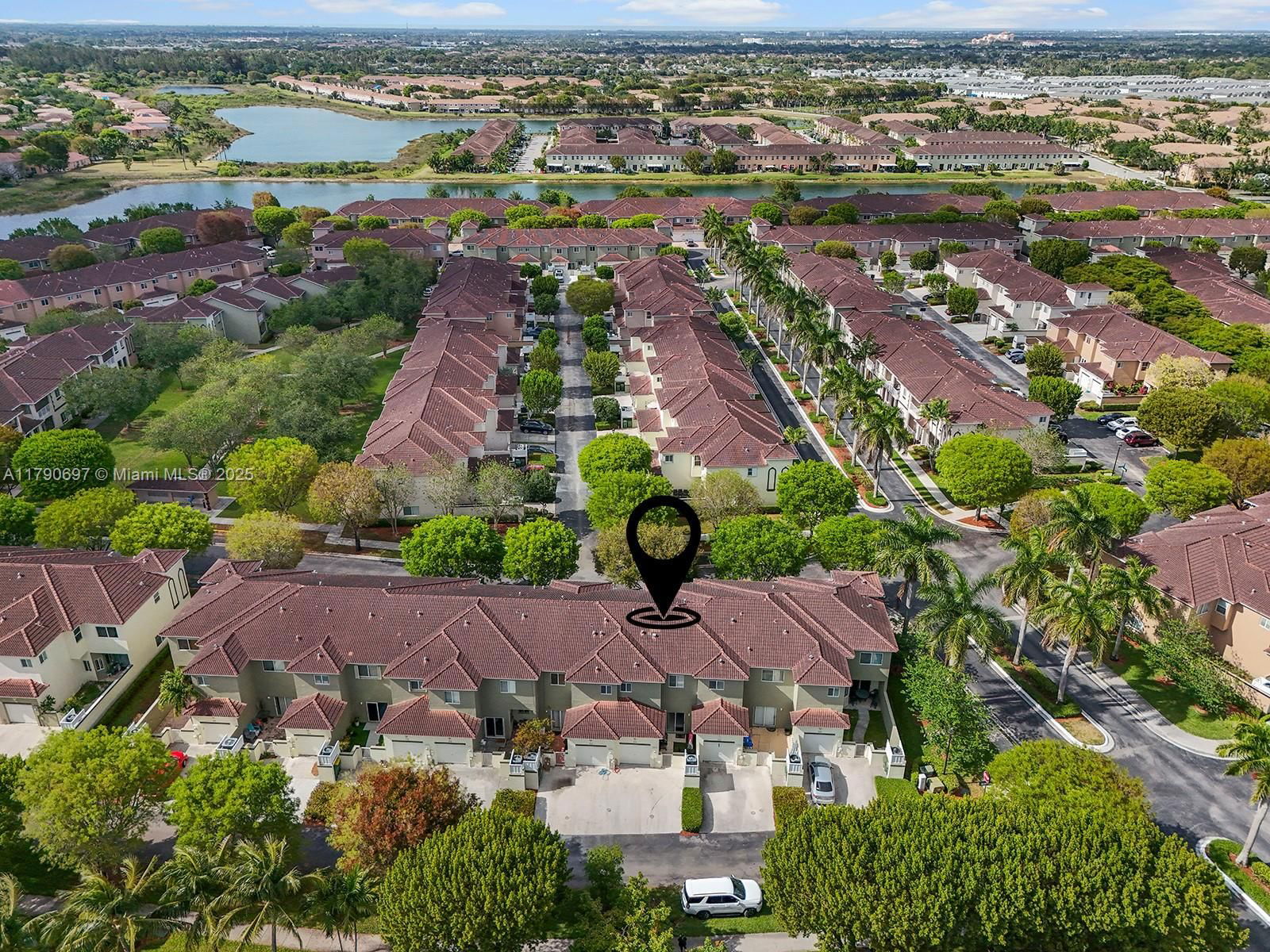 Real estate property located at 2352 21st St, Miami-dade, Towngate North, Homestead, FL