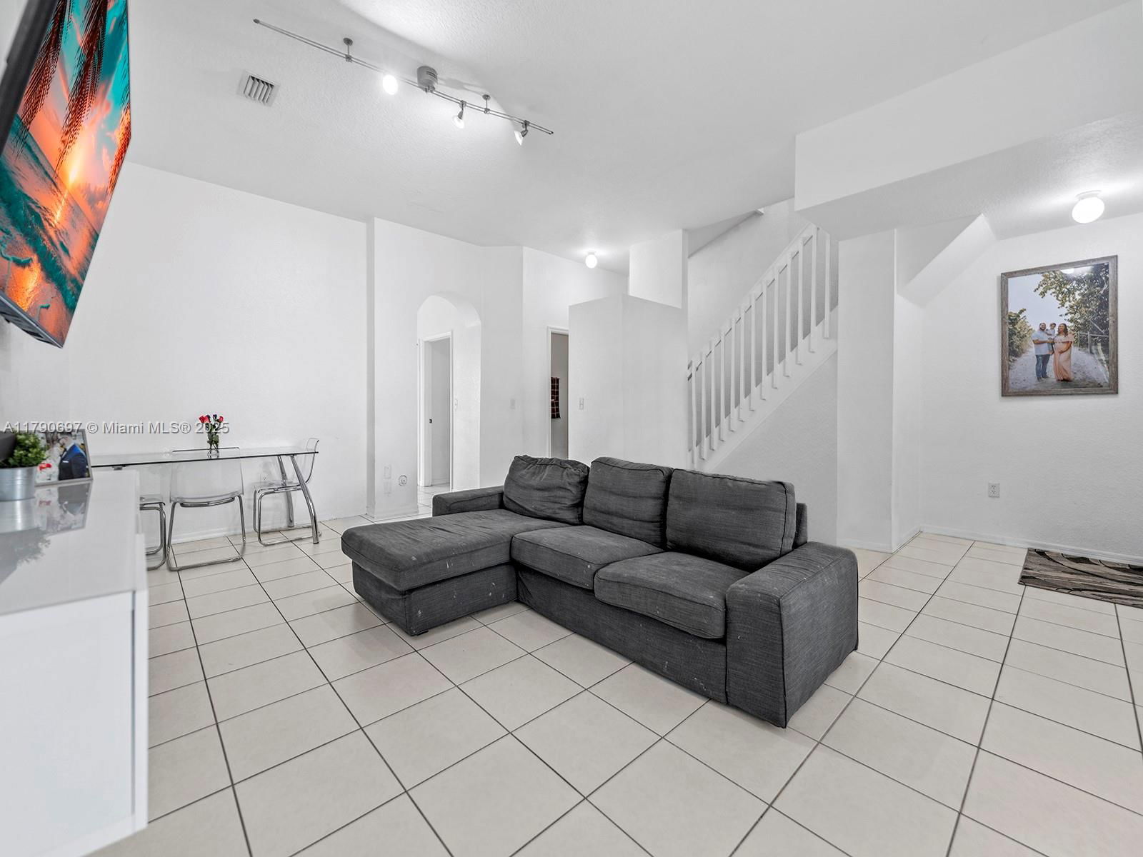 Real estate property located at 2352 21st St, Miami-dade, Towngate North, Homestead, FL