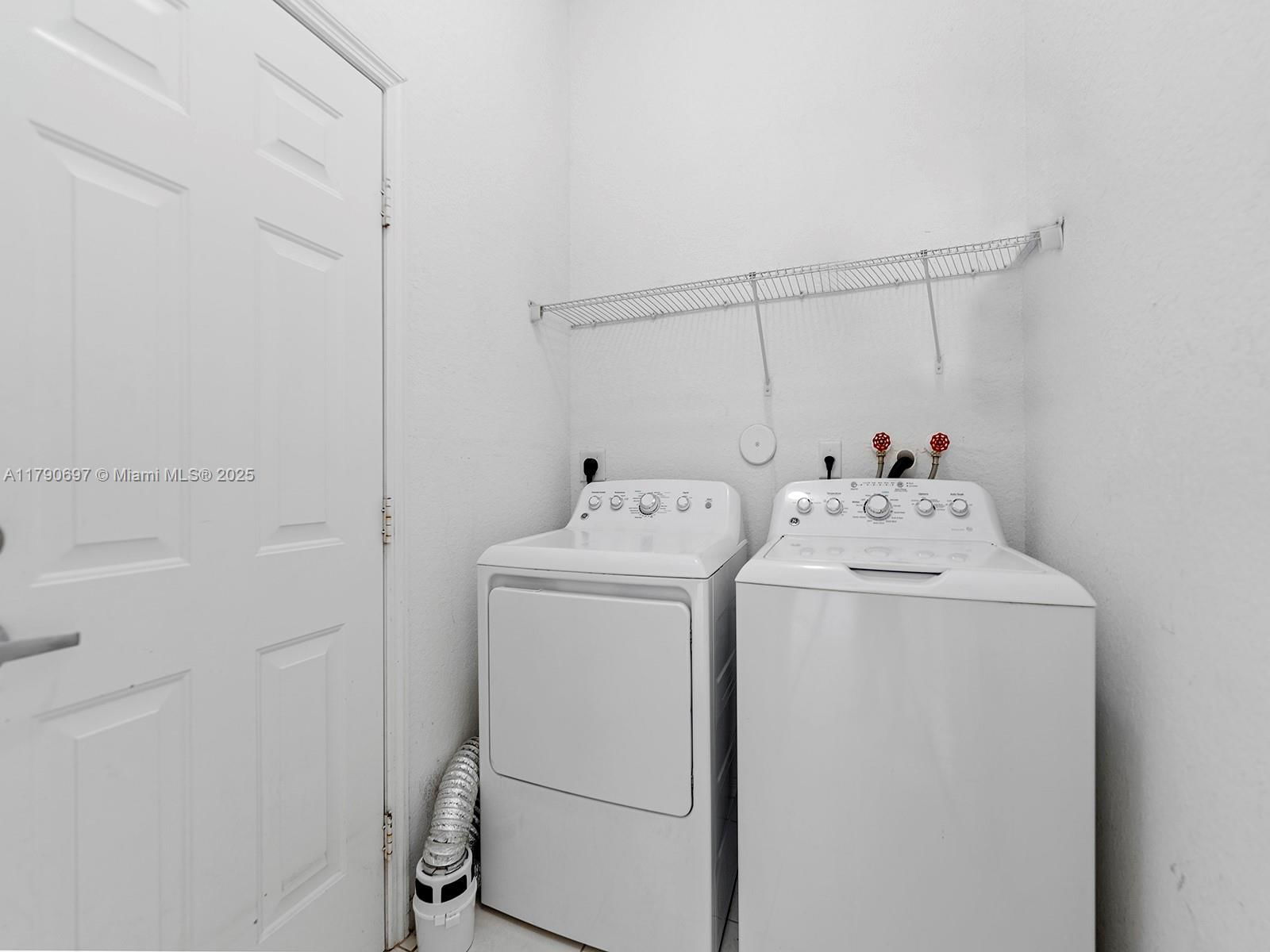 Real estate property located at 2352 21st St, Miami-dade, Towngate North, Homestead, FL