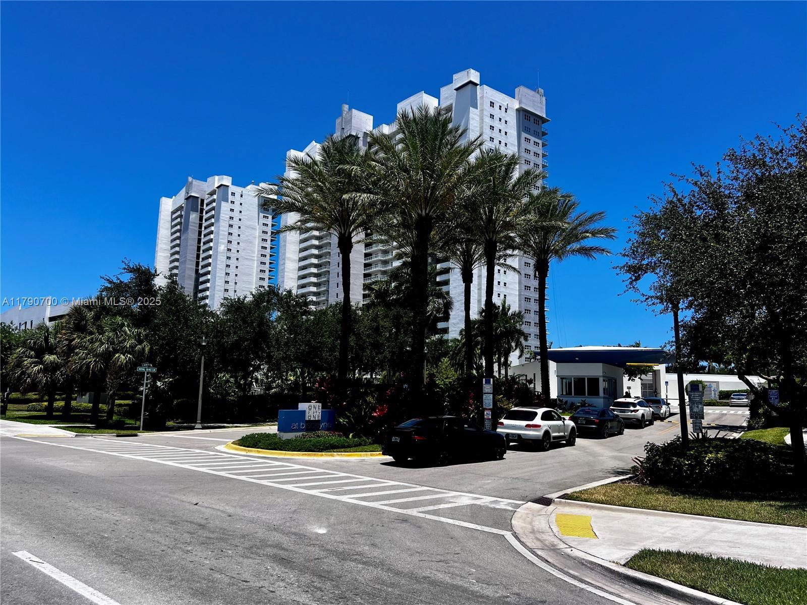 Real estate property located at 15051 Royal Oaks Ln #2301, Miami-dade, The Oaks I Condo, North Miami, FL
