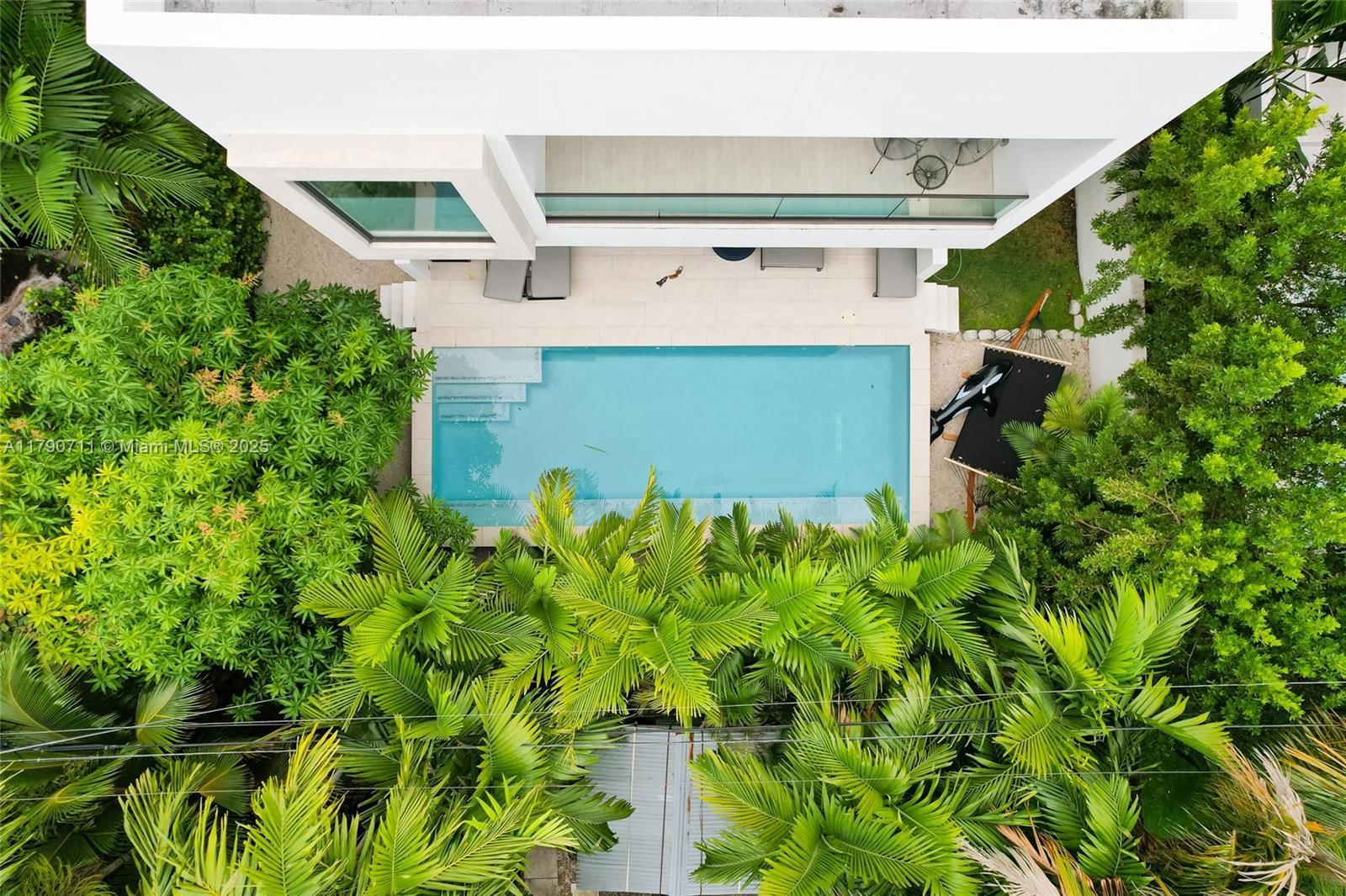 Real estate property located at 1311 Bay Dr, Miami-dade, Ocean Side Sec Of The Isl, Miami Beach, FL