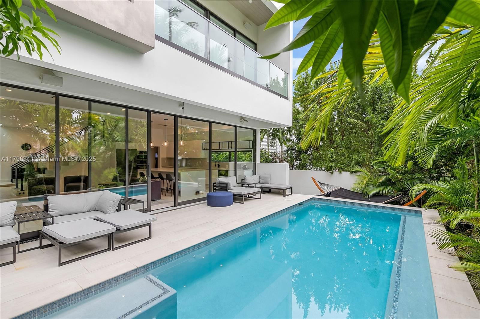 Real estate property located at 1311 Bay Dr, Miami-dade, Ocean Side Sec Of The Isl, Miami Beach, FL