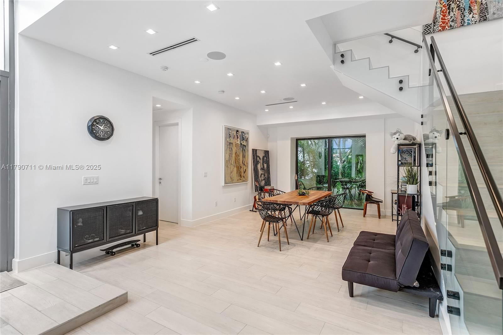 Real estate property located at 1311 Bay Dr, Miami-dade, Ocean Side Sec Of The Isl, Miami Beach, FL