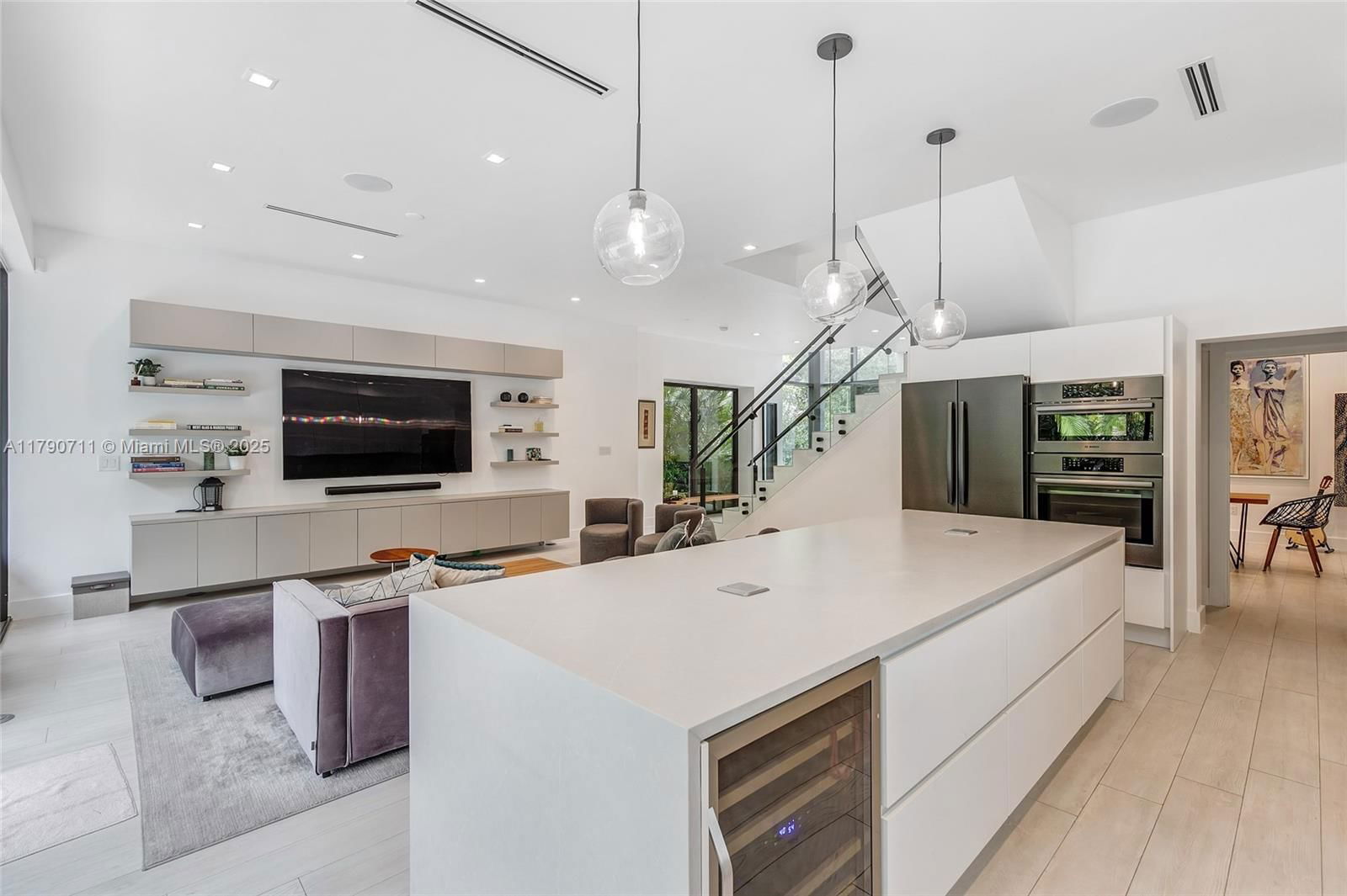 Real estate property located at 1311 Bay Dr, Miami-dade, Ocean Side Sec Of The Isl, Miami Beach, FL
