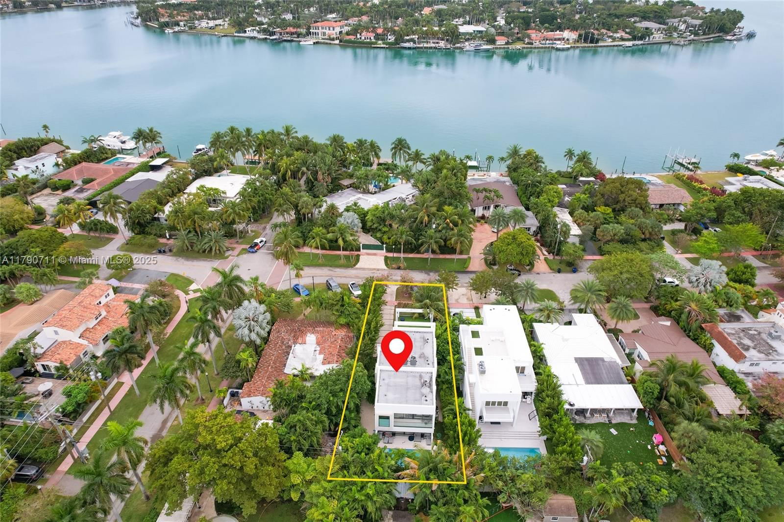 Real estate property located at 1311 Bay Dr, Miami-dade, Ocean Side Sec Of The Isl, Miami Beach, FL