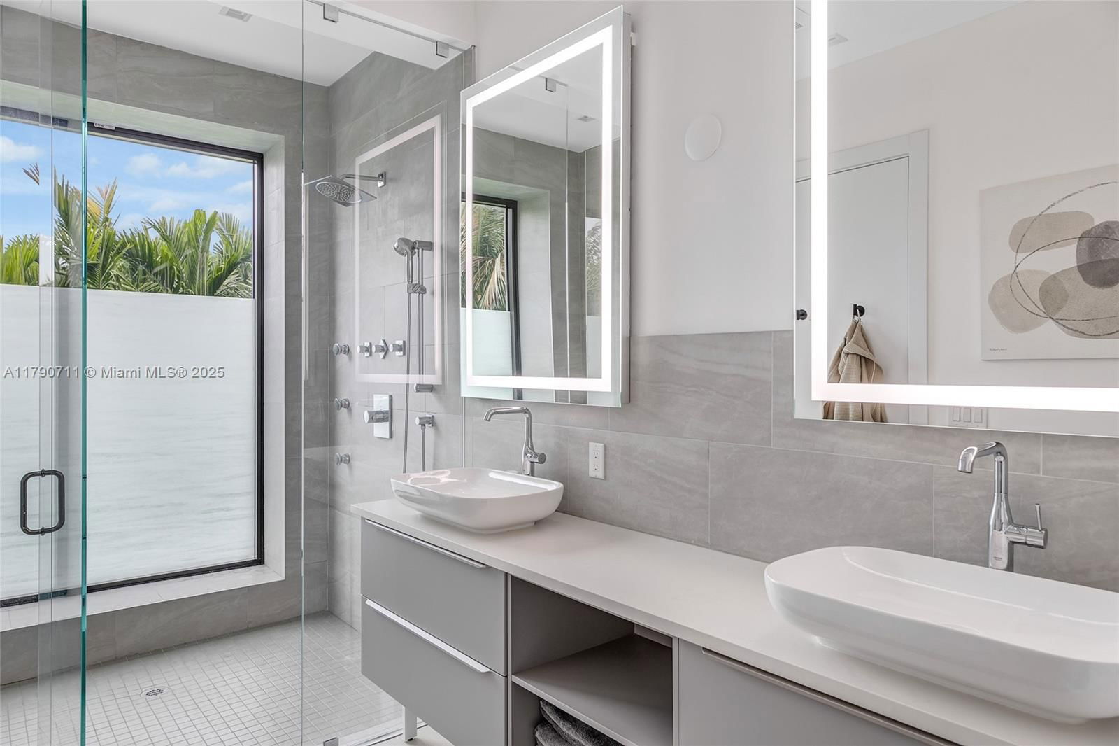 Real estate property located at 1311 Bay Dr, Miami-dade, Ocean Side Sec Of The Isl, Miami Beach, FL