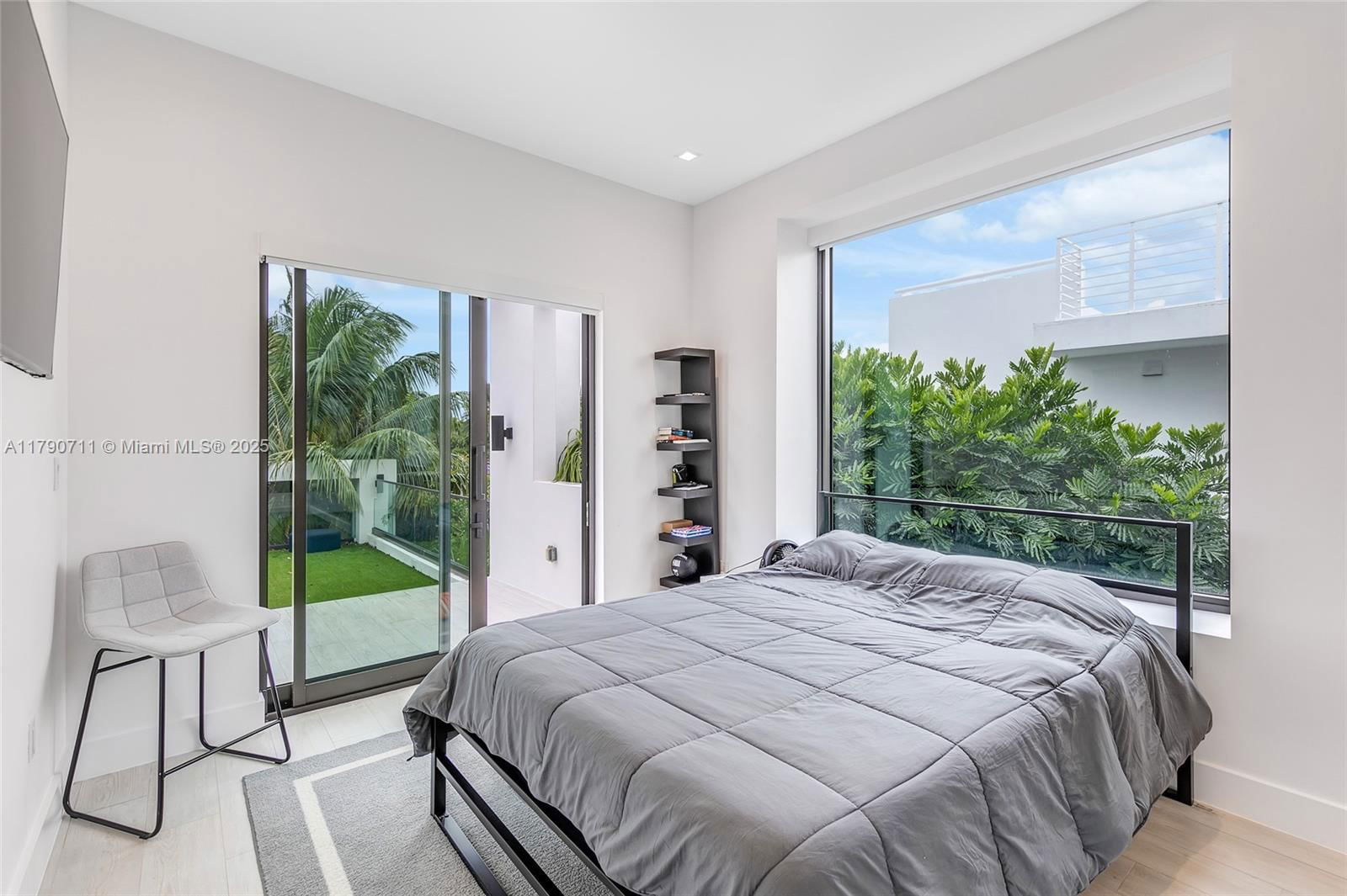 Real estate property located at 1311 Bay Dr, Miami-dade, Ocean Side Sec Of The Isl, Miami Beach, FL