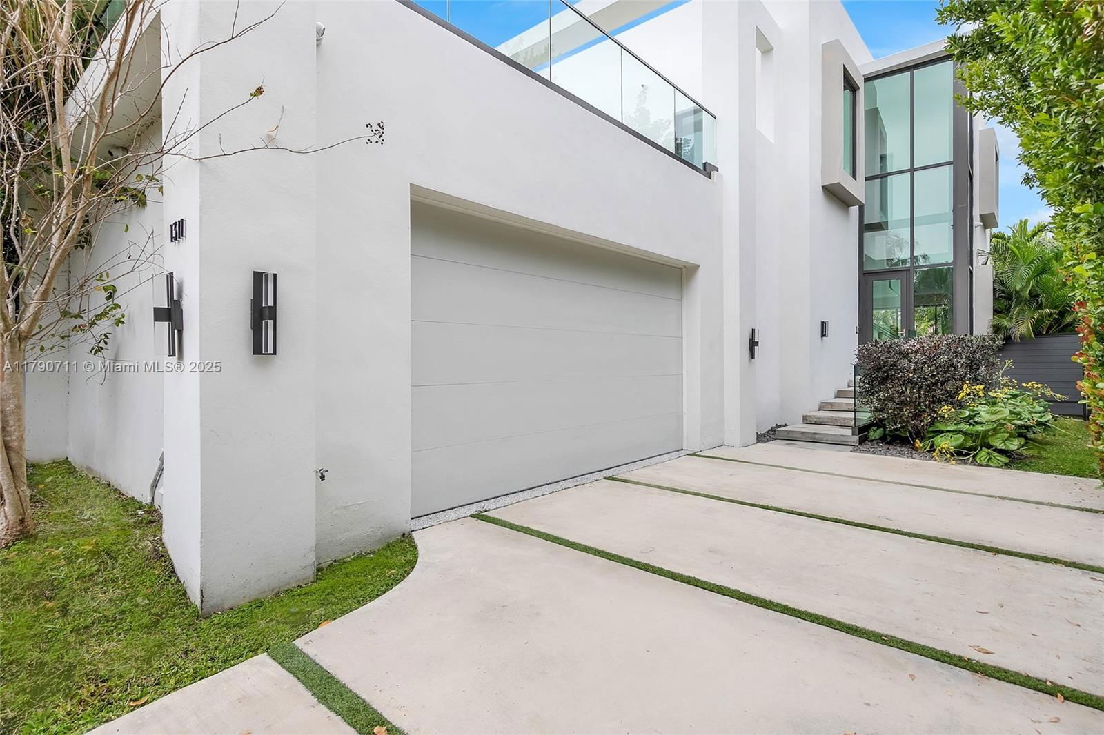 Real estate property located at 1311 Bay Dr, Miami-dade, Ocean Side Sec Of The Isl, Miami Beach, FL