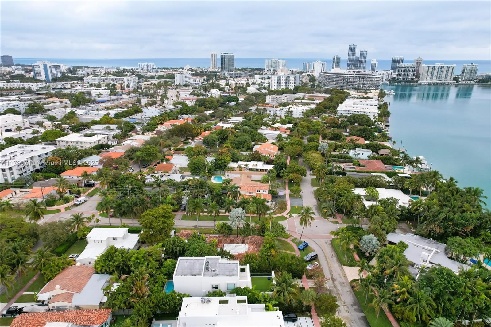 Real estate property located at 1311 Bay Dr, Miami-dade, Ocean Side Sec Of The Isl, Miami Beach, FL