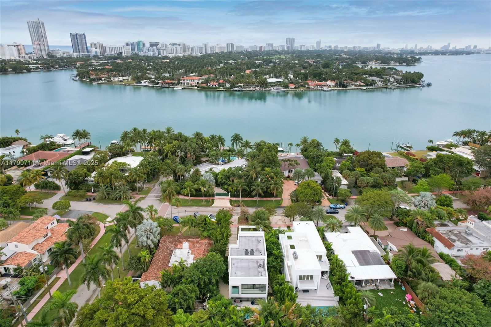 Real estate property located at 1311 Bay Dr, Miami-dade, Ocean Side Sec Of The Isl, Miami Beach, FL